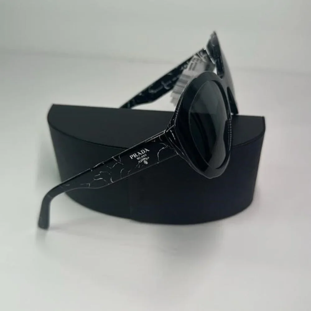 New Authentic- PRADA Dark Grey Cat Eye Ladies Sunglasses PR 01YS 09V5S0 54